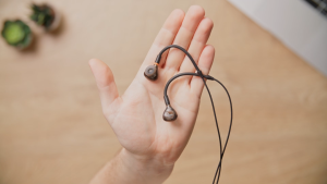 Beyerdynamic DT 72 iE – In-Ear Monitor Earphone for Guitarists & Singers  (2 Year Local Warranty)