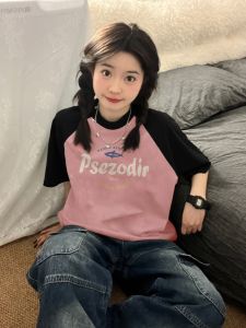 เสื้อยืดแขนสั้นผ้าฝ้ายแท้คอกลมสำหรับผู้หญิง ฤดูร้อน 2024 ดีไซน์ใหม่ ดีไซน์ด้วยลายพิมพ์ ทรงหลวม แขนยาวถึงไหล่