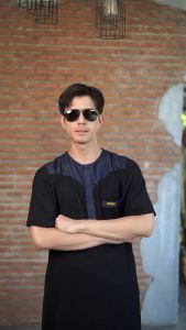 โต๊บชายแขนสั้น ยอดนิยม ราคาประหยัด เนื้อผ้าไม่ร้อนผ้าสบาย เพื่อใส่ละหมาดออกงานอิสลาม (คละโทน คละเฉด) AE37