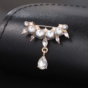 เข็มกลัดไข่มุกแฟชั่น เข็มกลัดทรงหยดน้ำ ป้องกันแสง เครื่องประดับสำหรับเสื้อกันหนาว ตกแต่งหน้าอก แหวน สร้อยคอ จี้ เครื่องประดับแฟชั่น
