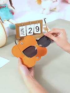 Túi Bảo Vệ Kính Da PU Cao Cấp - Hộp Đựng Kính Da PU Mềm -Túi Treo Kính Đa Năng Da PU -Túi Kính Có Dây Đeo Tiện Lợi