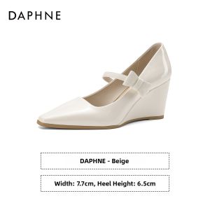 Daphne | White Platform Heel Pumps