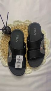 Sandal Slop Pria Terbaru: Desain Modern & Aktivitas Sehari-hari