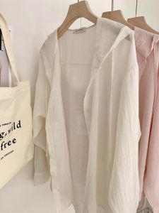 เสื้อเชิ้ตผู้หญิงฤดูร้อนบางๆ ลำลอง ปกโปโล แขนยาว ปกป้องแสงแดด ผ้าไหม หลวมๆ คาร์ดิแกน ทรงหลวมๆ สไตล์เกาหลี