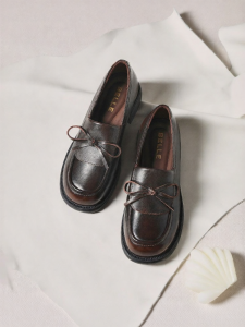 Belle | Retro Slip-On Loafers Black Leather Shoes