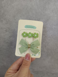 Sweet Spring Summer Children's Hair Clips: Bright Green Flower & Small Bow Edge Bangs Duckbill Clip Set