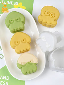 Cartoon Style Spray Fighter Mooncake Mold Ice Skin Mooncake Baking Tool Portable Kitchen Utensils for Commercial Use