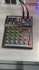 M4 4-channel mixer computer recording KTV live broadcast 4-channel home reverberation USB Bluetooth