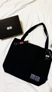 Totebag Uniqlo Black Limited Edition Imported