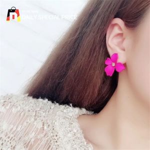 Korean Original Stud Earrings Daisy Petal Flowerl Aesthetic for Women Blooming Painting Ear-wearing