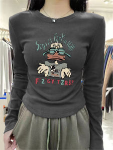 เสื้อยืดคอกลมสีเทา ทรงเข้ารูป ผ้าขนแกะหนา สำหรับผู้หญิง ฤดูหนาว 2025 เสื้อยืดลายนกน้อยใหม่ เสื้อผ้าทำงานสไตล์เกาหลี