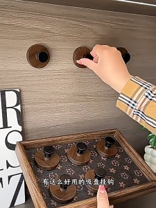 【 In Stock 】Suction Cup Hook No Drill No Mark Laundry Bathroom Door Hook Walnut Rubber Hook 吸盘挂钩