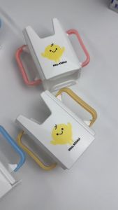 Heykiddo : กันบีบกล่องนม สำหรับเบบี๋ฝึกถือกล่องนมไม่หก หัดดื่ม ปรับไซส์ได้ตามกล่องนม พับได้พกพาสะดวก