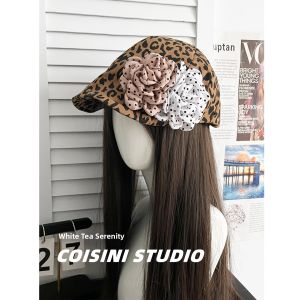 Trendy Decorative Flower Small Face Enhancing Artist Cap