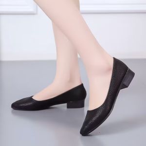 French Vintage Pearl Spliced Color Block High Heels Womens Shoes Gentle Foothead Small Fragrance Style Fashionable Casual Shoes