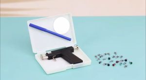 COD KIRIM CEPAT ETANTIAL Set Alat Tindik Piercing Tool Kit with Earrings / Alat tindik telinga tembak bayi cowok langsung jadi pria full set / Tindik telinga Ear piercing alat tembak pasang anting kuping Sekali Pakai Bahan Stainless Steel
