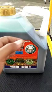 หวีทอง มาคายี ขนาด 4 ลิตร ของแท้ ระวังของปลอม กลูโฟซิเนต แอมโมเนียม สูตรทนฝน กำจัดใบแคบ ใบกว้าง เผาไหม้ ตายถึงราก ดูดซึมเร็ว ไม่ตกค้าง