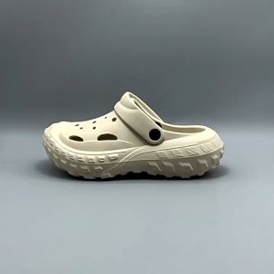 ISARO Thoải mái lỗ giày Dép Nam Đế Bằng Chống mùi và chống trơn trượt Đen xám bền