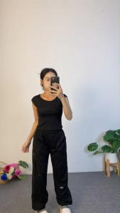 ชุดเซ็ตเอวสูง เสื้อยืดแขนสั้น + กางเกงขากระบอก