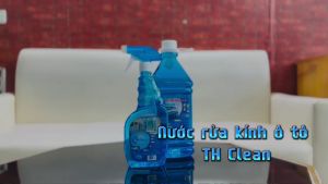 Nước rửa kính ô tô TH Clean can 2.5 lít
