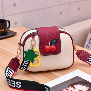 Fashionable Korean Style Princess Bag for Girls Soft Surface Magnetic Buckle Crossbody Bag With Lid Large Capacity