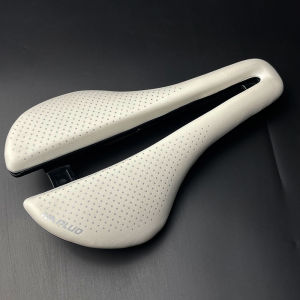 NAPLUD จักรยานถนนที่นั่ง PU กันน้ํา Aerodynamic เบาะจักรยาน Hollow จักรยานอาน Shock Absorption ที่นั่งขี่จักรยานอุปกรณ์เสริม