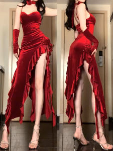 ชุดเดรสยาวผ้ากำมะหยี่สีแดงเซ็กซี่ ชุดงานวันคริสต์มาส ชุดเดรสสายเดี่ยว กระโปรงทรงเอ เดรสแขนกุด กระโปรงสั้น