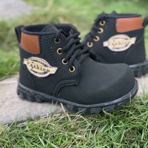 Sepatu Anak Laki-laki Model Boot Dokmart Varian Warna Terbaru dan Trendy Fashion