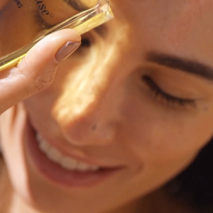 NUXE Huile Prodigieuse Multi-purpose Dry Oil 100ml - NourishesRepairsBeautifies [All Skin Types-Face Body Hair]