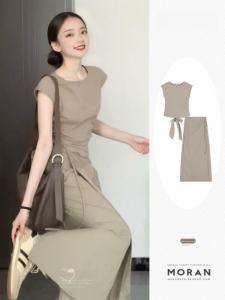 Fashionable Korean Style Summer Outfit for Women with Short Sleeves and Tie-Detail Top Half Length Skirt Elegant Two-Piece Set