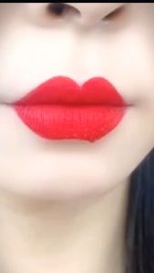 Round Tube Lipstick Velvet Matte Hydrating Moisturizing cosmetics easy to apply color and not easy to fade Sweat-proof Non-stick Cup Lipstick for Women