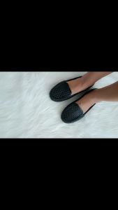 Noni Yumeida LD3101: Sepatu Karet Slip On Hitam Wanita Untuk Sekolah