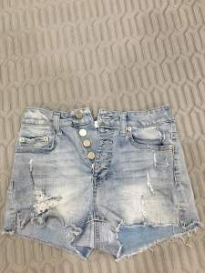 Quần Short Cá Tính 2 hand- hiệu F.O.R.E.V.E.R 21- Size S(Q5)