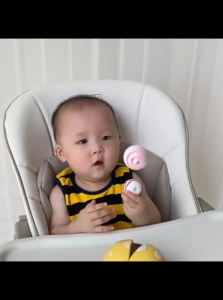 Head up exercises baby toys 0-1 year old coaxing tool training puzzle and early education electric babies over 6 months old