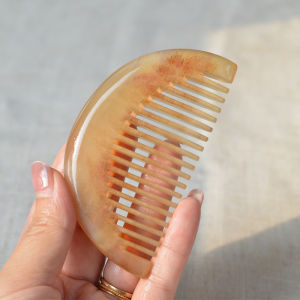 Thickened Natural Tibetan High Mountain Old Goat Horn Comb Portable Fan Princess Style Bag for Men And Women Health Care