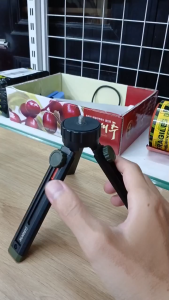 Tripod mini Sunrei Y3 bản đầy đủ phụ kiện đèn pin máy ảnh