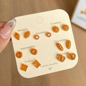 Caramel Bread Party Small Earring Set Womens Cartoon Cute Cat Personality Ear Jewelry Fashionable Geometric Shape Earrings