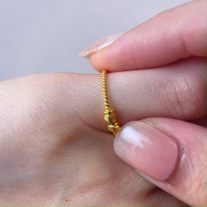 Weng Kwong 916 Gold Carved Beads Rope Ring (3R2293)