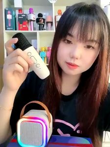 Speaker Karaoke K12 Bluetooth Portabel & Mikrofon Mini Mic Nyanyi Pidato KTV