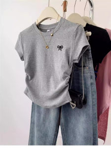 SUSHOUWANGE | Gray Bowknot Printed Straight Shoulder Short Sleeve Tshirt