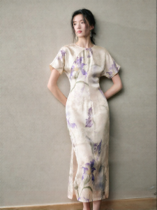 JK＆JS | Elegant Long Silk Dress With Iris Flower Print High Waist Flag Robe Style Retro Chinese Fashion JKJS Feng Wu Dance Dress