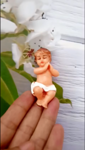 Tượng Nhựa Mini Hình Chúa Hài Đồng 6cm Trang Trí Giáng Sinh Quà Tặng Sưu Tầm