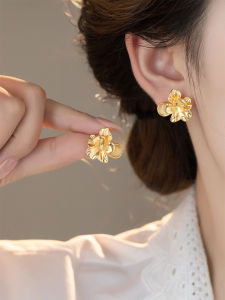 Elegant French Style 3D Metal Flower Cats Eye Stone Earrings Womens Fashion Retro Ladylike Look Hoops Pair Set