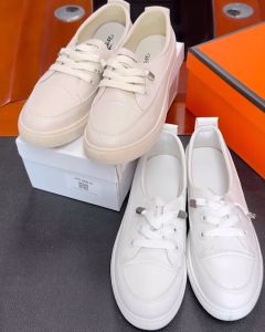 Tintinfashion พร้อมส่ง รองเท้าผ้าใบมินิมอล รองเท้าผ้าใบผู้หญิงสีขาว สไตล์ น่ารัก แมทช์ง่าย เกาหลีมาก