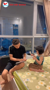 Bút Chấm Đọc Học Tiếng Anh Tân Việt Gồm Sách Song Ngữ Cho Bé - Đánh Thức Năng Lực Trẻ Thơ