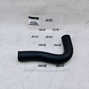 HOSE SELANG RADIATOR ATAS PENDEK MITSUBISHI TRITON 2.5 2500CC PAJERO SPORT MN135039