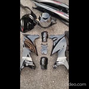 COVERSET ORIGINAL HLY YAMAHA 125Z / 125ZR HITAM BLACK SKALA DESIGN STRIPE SIAP TAMPAL PERCUMA EMBLEM HONG LEONG HLY