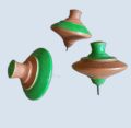 gasing kayu/panggalan gangsing mainan tradisional/lengkap dengan talinya. 