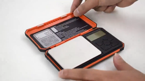 Timbangan Digital Mini 300g 0.01g/Timbangan Perhiasan Digital/Auto Calibration & Tara-Portabel Dengan Case/Pocket Scale 0.01 Presisi