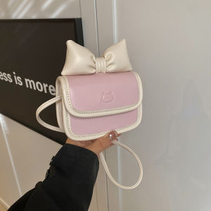 กระเป๋าสะพายข้างทรงสี่เหลี่ยมเล็กแบบสะพายข้างสำหรับผู้หญิง ปิดด้วยซิป ทรงสี่เหลี่ยมเล็ก ปิดด้วยรูปผีเสื้อ กระเป๋าสำหรับใส่ลิปสติกแบบลำลอง กระเป๋าสะพายข้างแบบมินิ กระเป๋าแฟชั่นสำหรับเด็กและเยาวชน